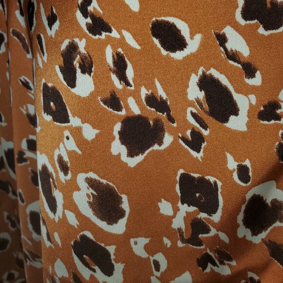 NWT Silky Blouse - Size M - Picture 2 of 5